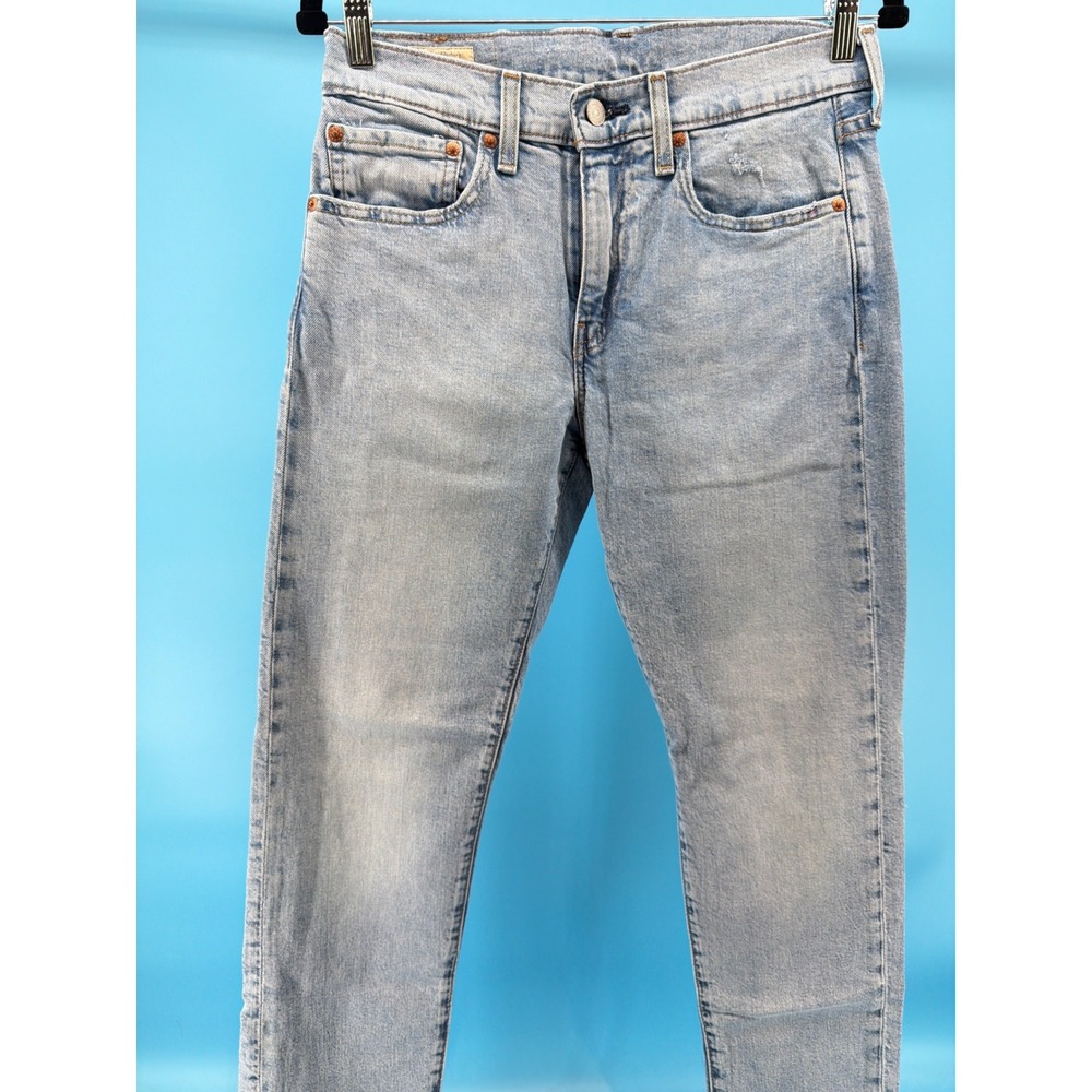 Levis Premium 502 Regular Taper Jeans Mens W29 L30 Light Wash Blue Denim - Picture 2 of 6